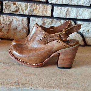 Freebird Heeled Clogs